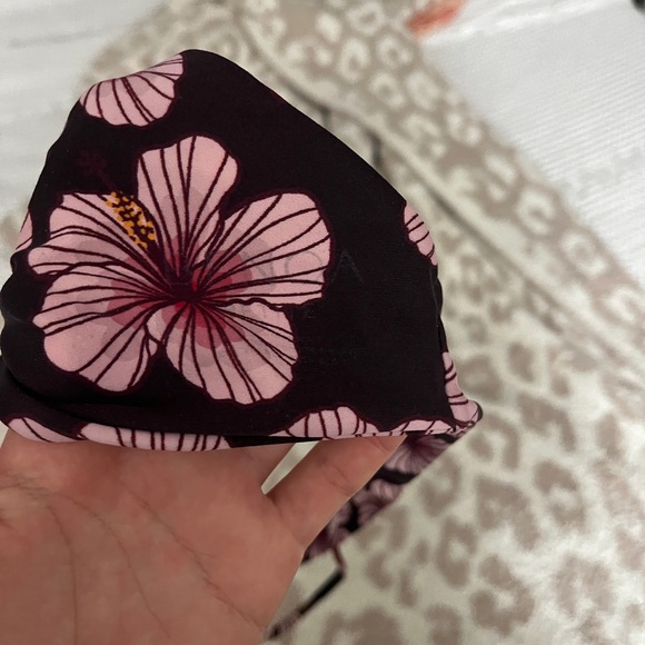 Benoa swim outrigger padang top - Picture 3 of 3